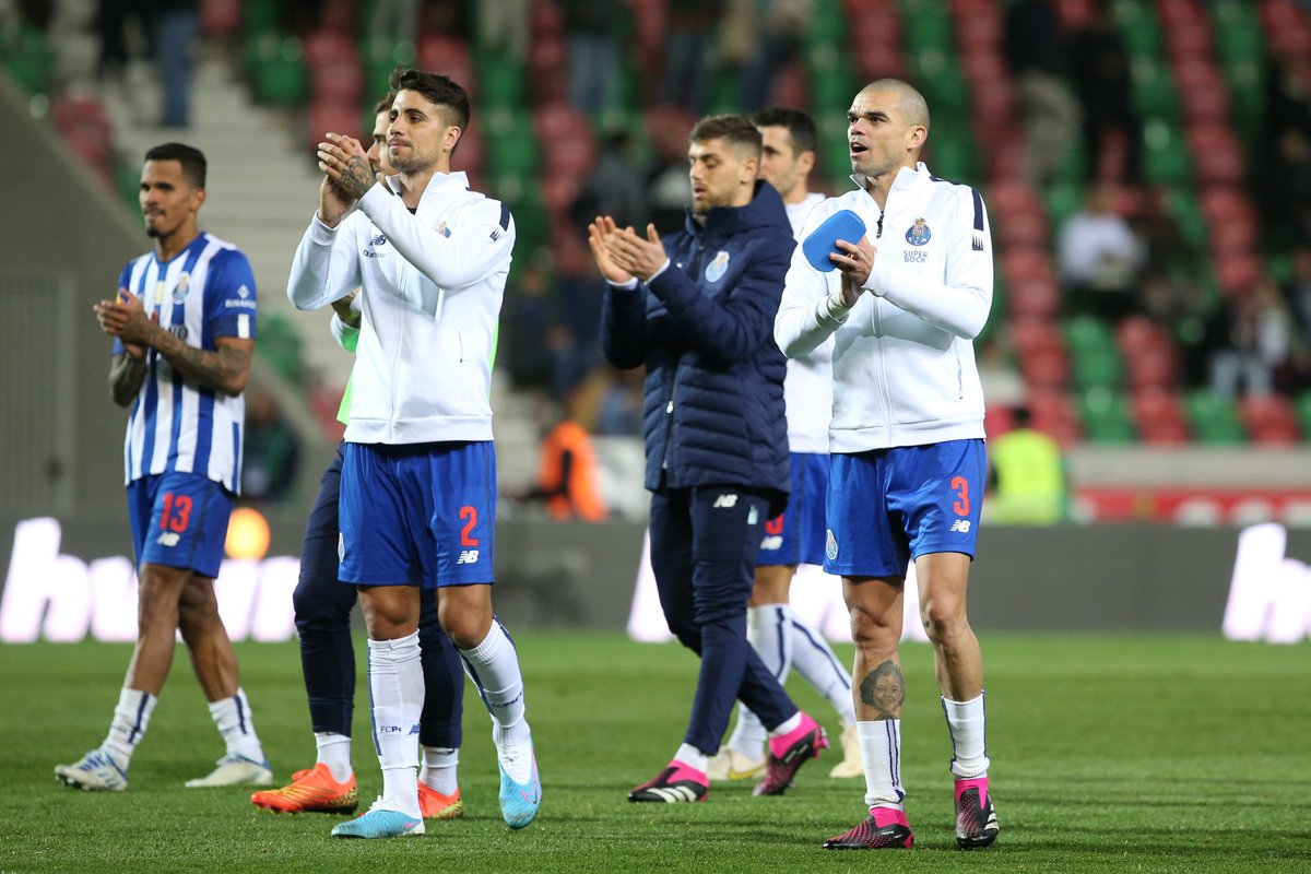 FCPorto's tweet photo. O vosso apoio 💙 #CSMFCP https://t.co/Xm5pIP8vqc