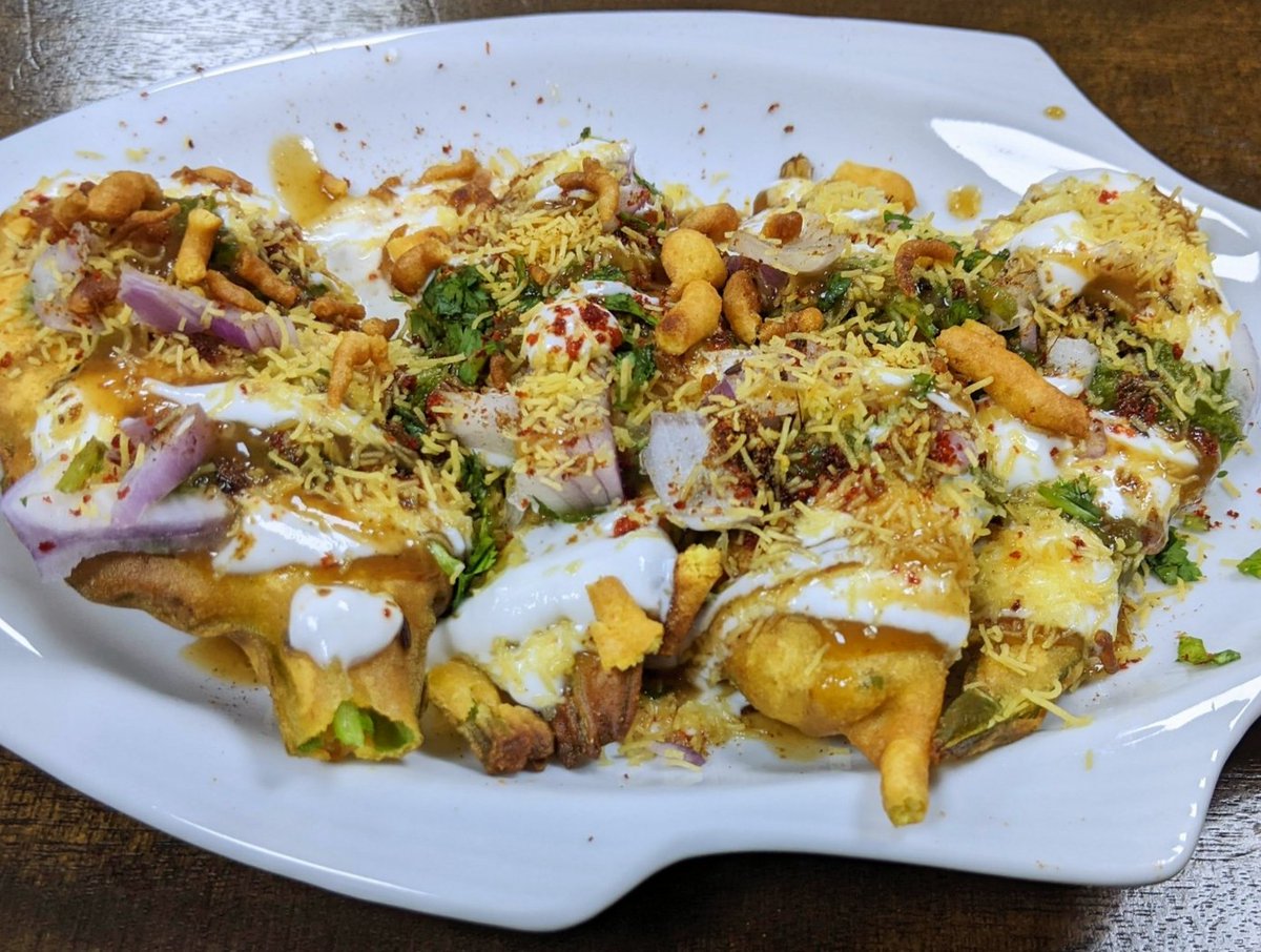 #foodblogger #food #Foodie #crispy #yummy #palakpattachaat #spinachchaat #indiansnack 
Recipe link : chhayasfood.com/home/palak-pat…