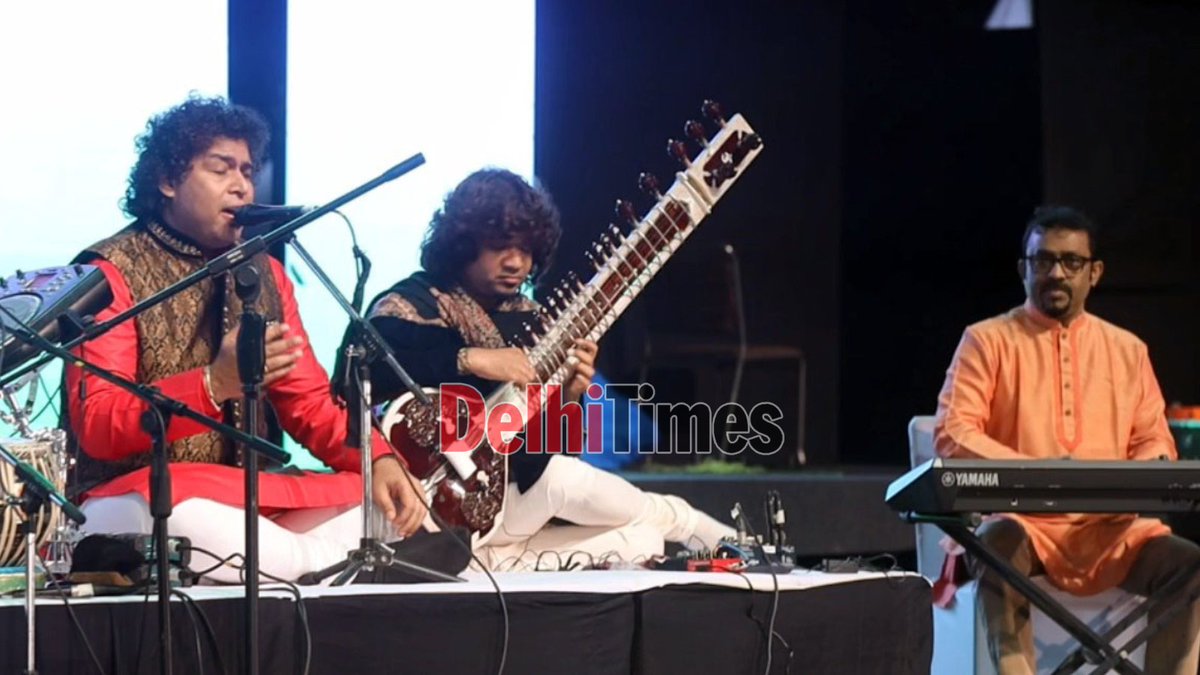 DelhiTimesTweet's tweet photo. "Performing right in front of the #LalQila was very special"

#Tabla maestro @bickramghosh &amp; his band #Rhythmscape treated #Dilliwallahs to an electrifying jugalbandi amid an illuminated #RedFort bringing #BharatParv festival to a close ⚡️
https://t.co/mkJDGnij6p

#BickramGhosh https://t.co/KaA5K0wsZh