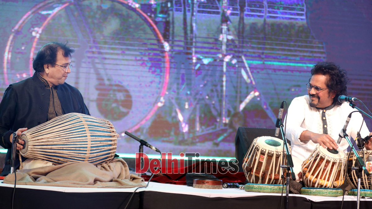 DelhiTimesTweet's tweet photo. "Performing right in front of the #LalQila was very special"

#Tabla maestro @bickramghosh &amp; his band #Rhythmscape treated #Dilliwallahs to an electrifying jugalbandi amid an illuminated #RedFort bringing #BharatParv festival to a close ⚡️
https://t.co/mkJDGnij6p

#BickramGhosh https://t.co/KaA5K0wsZh