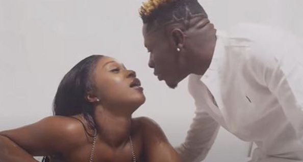 Ziggys_Studios's tweet photo. Top 5 Ghanaian Celebrities Who Were Secretly Dating. A thread 

1. Shatta Wale &amp; Efia Odo https://t.co/Z0Yc7G7n91