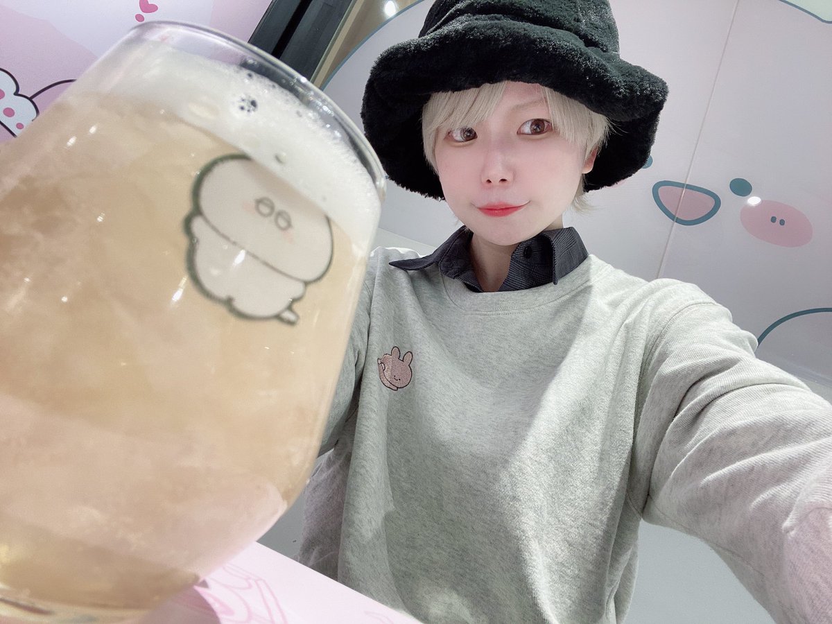 wachacha_nozomi's tweet photo. #あさみみカフェ　オープン☕️
おめでとうございますっ❣️

初日行ってきた〜！！

メニューから内装、グッズ全部が
可愛い過ぎて幸せ溢れた、、
念願のダニーくんビールも飲めたよ🍺

メニュー全制覇したいから
まだまだ通う( •ꙍ•́ )✧ https://t.co/tUgR2LSnyP