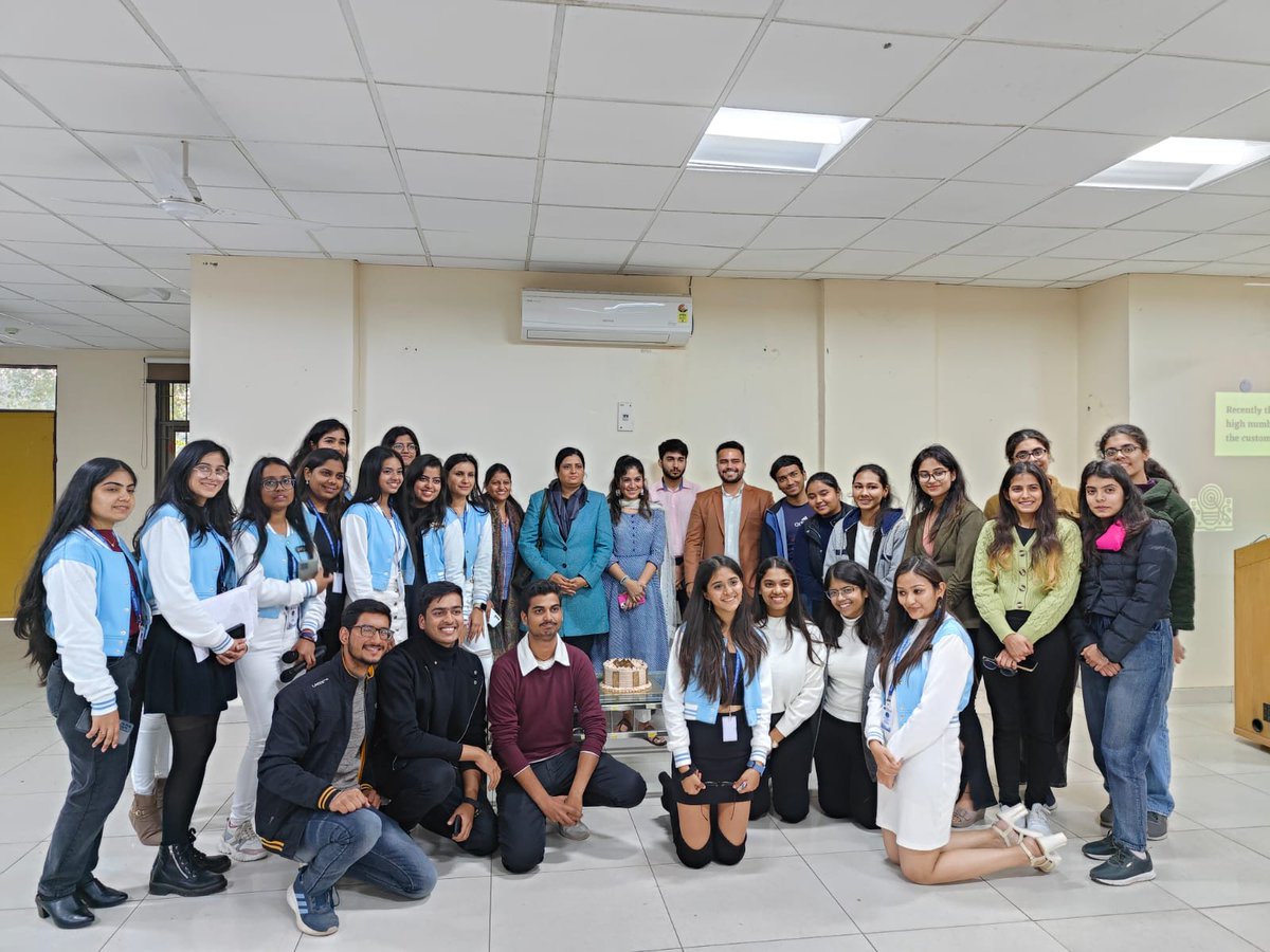 tbhcircle's tweet photo. Amazing Training and Marketing Event at @CollegeMaitreyi (Delhi University)
By our Founder @VikramKukreja6

Skilling Youth Everyday https://t.co/S2IKk22XMr