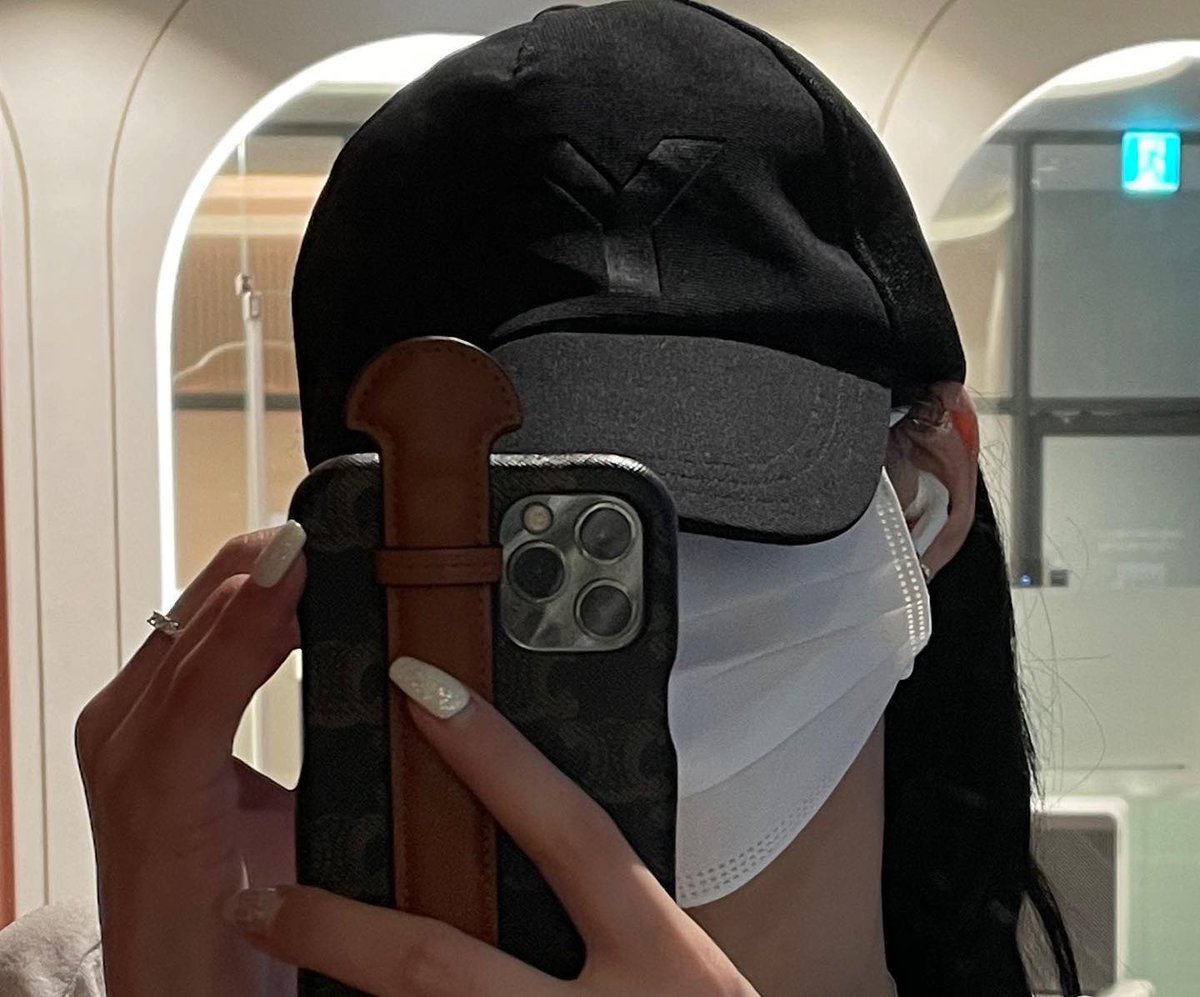 WJSNfr's tweet photo. [📷] 01.02.2023 ─ DAWON

⋆ Actualisation de Dawon sur Instagram !

« yo~ho! » https://t.co/QNBdCGUB8O