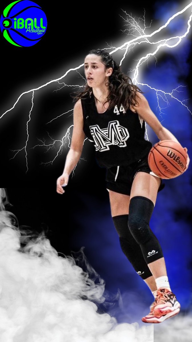 WCGHoops's tweet photo. #WCGHoopsFAM
Top 25 programs
#22 @ArizonaWBB
#20 @OU_WBBall
Were in the OC to check in on E25 prospect @deal_addie as @MaterDeiGBB took on Trinity league opponent Rosary. https://t.co/xBiNPZKvqD