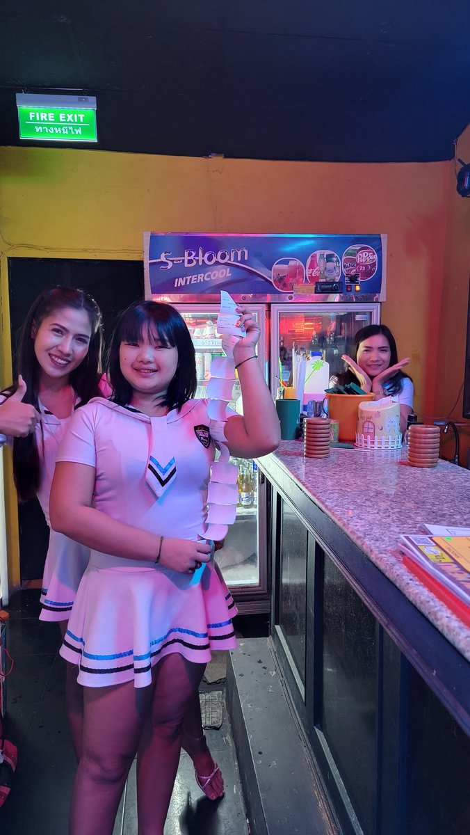 Soi6UDBAR's tweet photo. thank you for the many bells🔔

#Thailand #Pattaya #Soi6 #UDBAR https://t.co/zYFS9YZHxa