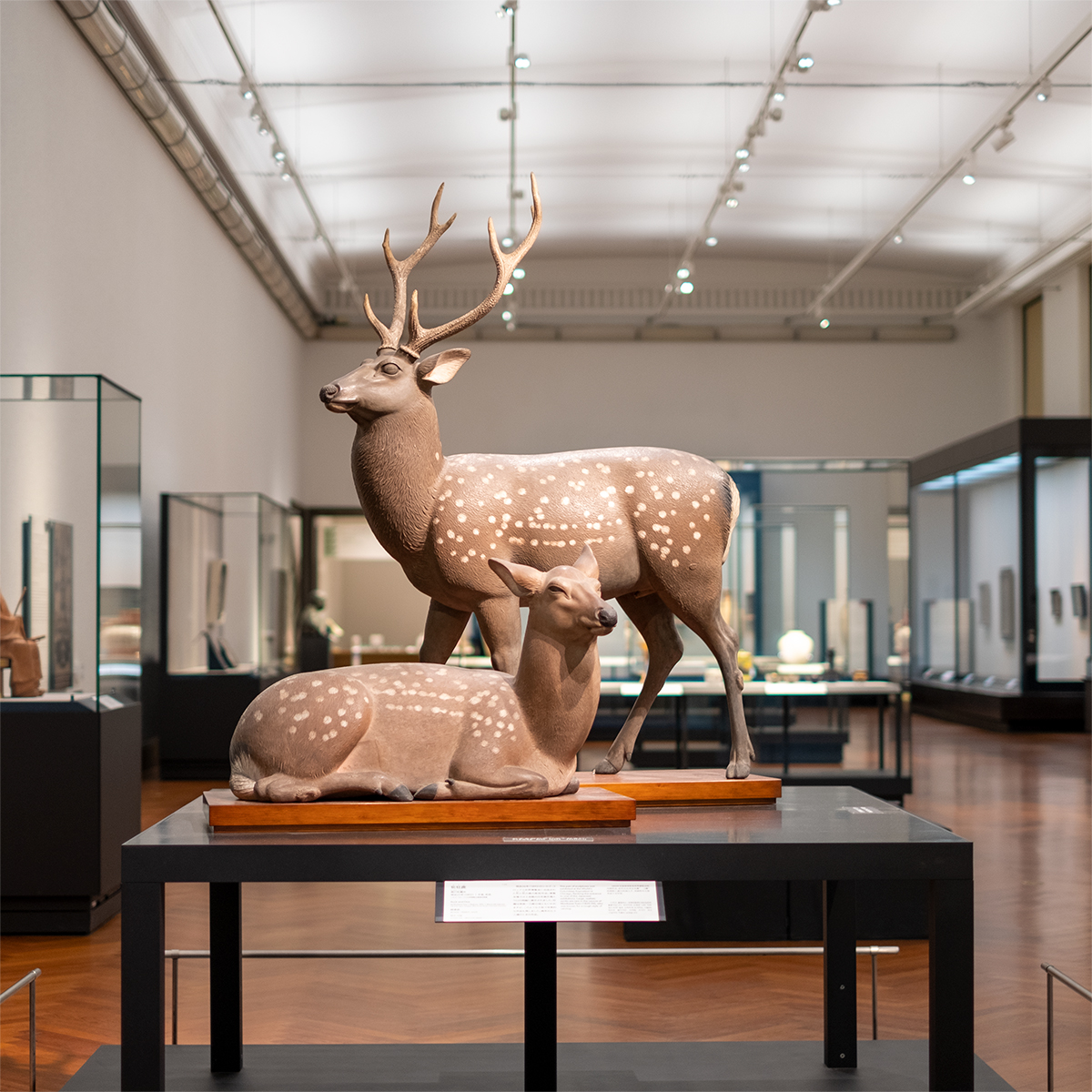動物彫刻を得意とした森川杜園の七十三歳の作品です。1893年のシカゴ