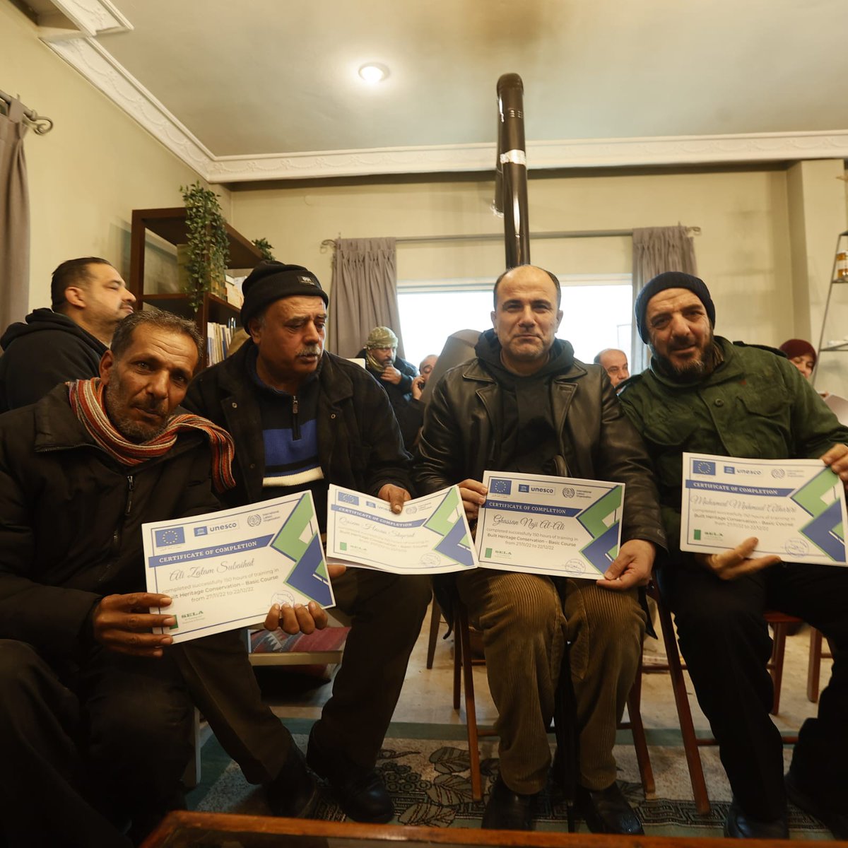 UNESCOJordan's tweet photo. الاحتفال بتخريج 🎓 20 عاملاً من #C4W بنجاح في أم قيس بإربد! بالتعاون مع @iloarabstates ، في إطار مشروع @EUinJordan الممول من🇪🇺 #EUMadadFund . شكراً جزيلاً لممثلي @DOA_Jordan & SELA على دعمهم 🎉 #دعم_التراث_الثقافي https://t.co/WM2fjGiQSs