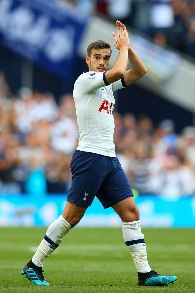 footballthirsts's tweet photo. happy birthday to @HarryWinks 🤍🔥 https://t.co/YMReiiK3Yb