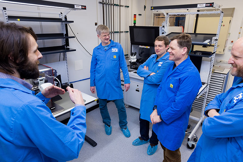 PHIX_Photonics's tweet image. Our partners @Synopsys understand the importance of photonic chip #designformanufacturing and are following the state-of-the-art of #photonics packaging. We were happy to welcome them to our facility this week to align our visions!

#chipdesign #designsoftware #siliconphotonics