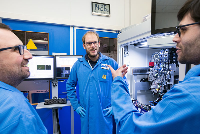 PHIX_Photonics's tweet image. Our partners @Synopsys understand the importance of photonic chip #designformanufacturing and are following the state-of-the-art of #photonics packaging. We were happy to welcome them to our facility this week to align our visions!

#chipdesign #designsoftware #siliconphotonics