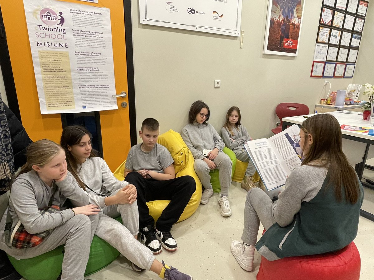 Tatianapopab's tweet photo. At the #eTwinning Club yesterday, we celebrated #WRAD2023 by reading aloud together from #MyTwistOnATale book the winning stories of our partner school students at @MyddeltonColl. 
Heritage students appreciated the quality of the writing &amp; creativity! Thank you, @MyddeltonEngli1! https://t.co/OZlurxiIwV