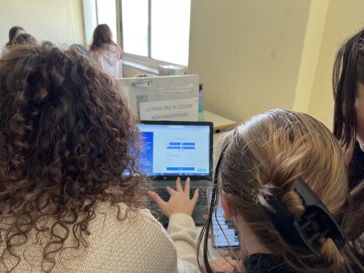 old_youngmills's tweet photo. 02/02/2023 
Today our analysts and designers are working on the static and dynamic infographics to add to the data journalism article required by lesson 2. #asoc2023 #asocinenglish https://t.co/1fwthfzrtn