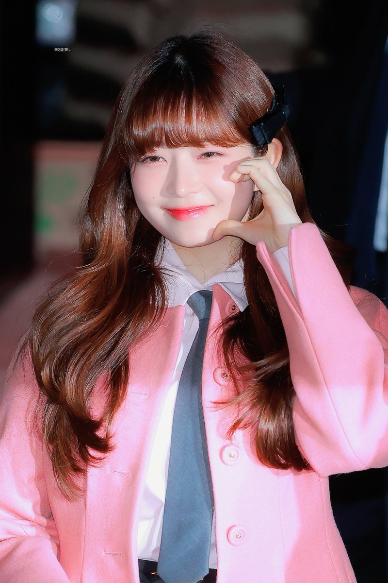 reike_it's tweet photo. [HD]  230201 🍑

#아이브 #IVE #레이 #REI #レイ https://t.co/YSAaxFU1is