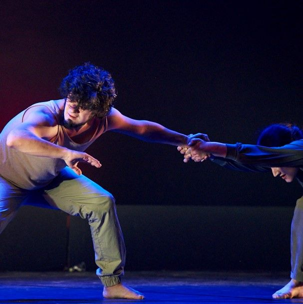 Fundación ONCE (@fundacion_once) on Twitter photo El ‘Festival Internacional Escena Mobile de Arte y Diversidad’ de Andalucía (#EM2023) anuncia una nueva convocatoria dirigida a creadores que trabajen en el campo de la danza inclusiva.
Tienes todos los detalles en <a href="/Discamedia_/">Discamedia.es</a> 👇
ow.ly/6ZeZ50MHvxu El ‘Festival Internacional Escena Mobile de Arte y Diversidad’ de Andalucía (#EM2023) anuncia una nueva convocatoria dirigida a creadores que trabajen en el campo de la danza inclusiva.
Tienes todos los detalles en <a href="/Discamedia_/">Discamedia.es</a> 👇
ow.ly/6ZeZ50MHvxu