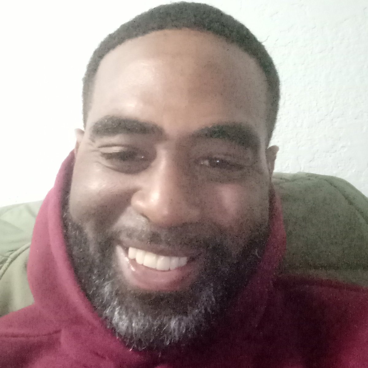 Talmage_Jamool's tweet image. Status update. Still Fresher than a pimp turned preacher! PREACH