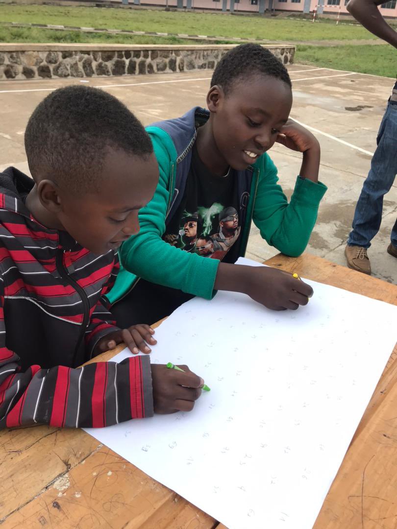 AgatiRwanda's tweet photo. A thread (1)
.
📚 Happy New Month, bookworms! 
This morning, we are looking back with gratitude 
In January we: 
1. Launched the Agati Mobile Library in one additional location
2. Recorded radio shows, meaning our children's radio reading program is BACK! https://t.co/978RxmqHO1