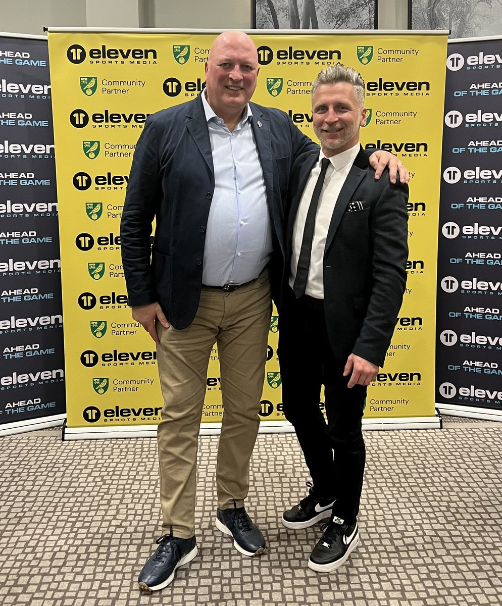 Always a pleasure to host and interview one of my old team mates. An evening with @mrgunny1963 for @ElevenSports @NorwichCityFC at @barnhambroom The only problem was it was a struggle to get his life story in to one evening! #ncfc #event #host #media #eventhost