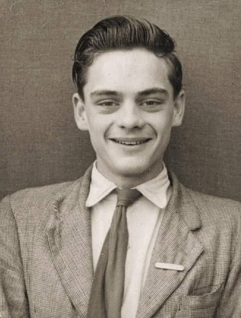 Happy 83rd birthday legend David Jason 