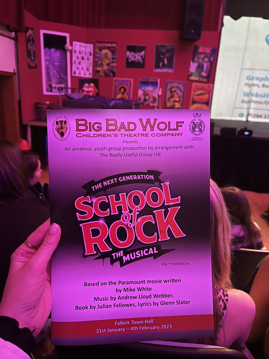 Congratulations to all <a href="/DennyHighSchool/">Denny High School</a> pupils that we saw performing in School of Rock in Falkirk Town Hall last night! It was an excellent show. You should be very proud of yourselves #prideindennyhigh #yourock 🤘🏼
