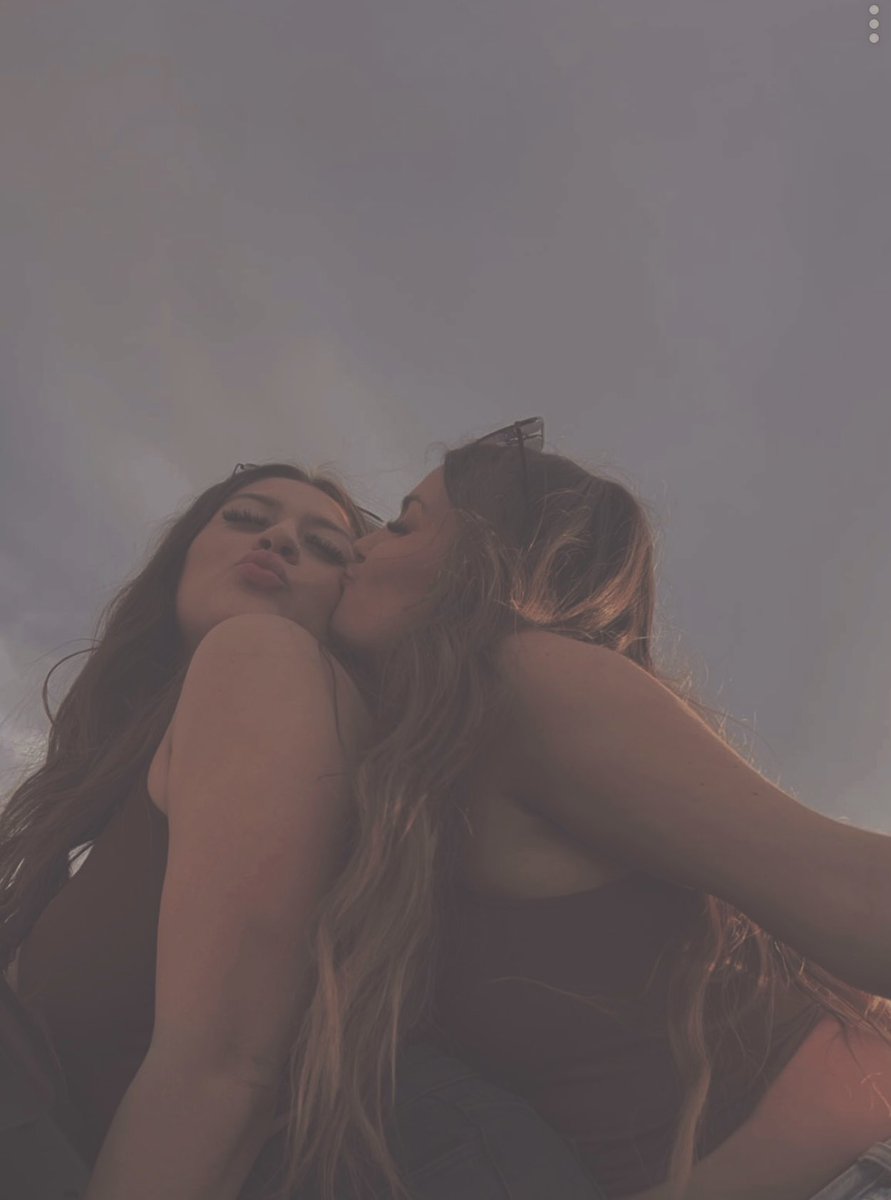 Alaynahbrook's tweet photo. My soulmate 💕 https://t.co/tZz98vEFiS