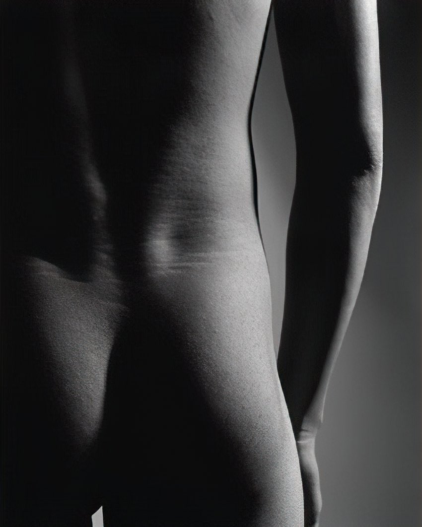 #portrait #portraitphotography #portraits #portrait_vision #art #portraitmood #fineart #fashion #instafashion #sonyalpha #sony #editorial #snap #bealpha #model #kol #humanityphotography #theportraitpr0ject