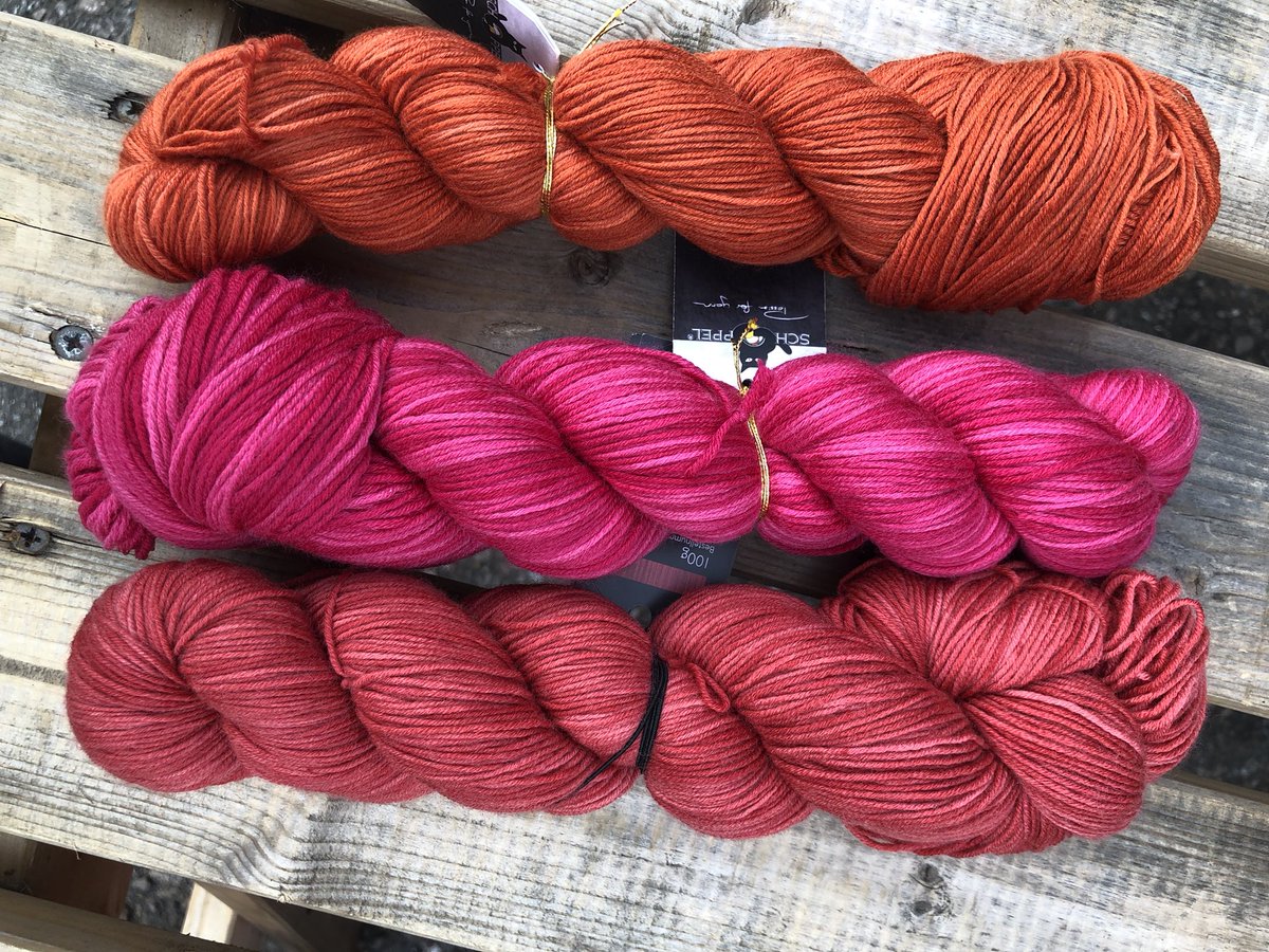 Some yarn looks enough to eat. A Schoppel Wool Finest Spaghetti perhaps? With just a sprinkle of Parmesan.