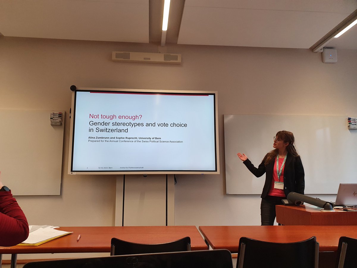 @SophieRuprecht How far we've come! Presenting @SophieRuprecht and my manuscript at the #SVPW23