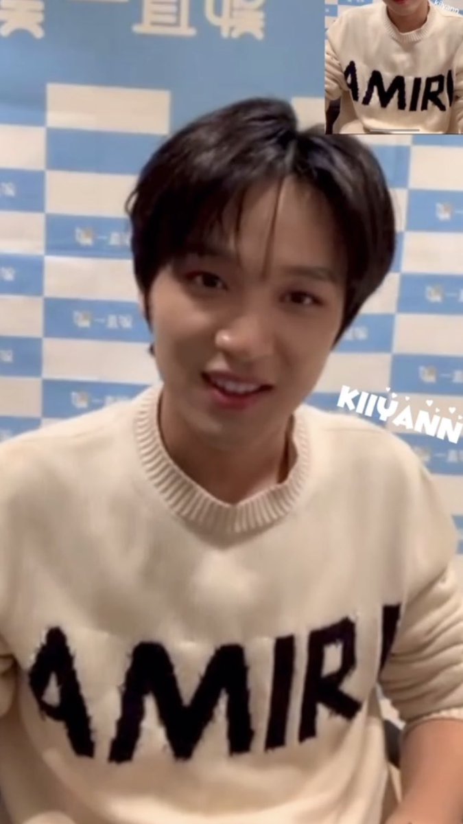 haelovs's tweet photo. haechan singing his verse in back 2 u 🥺 https://t.co/eam0LLAMEi