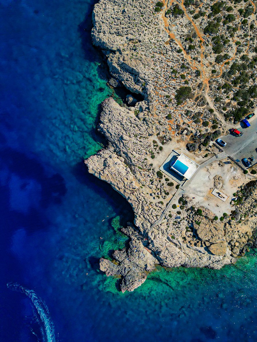Bookcyprus's tweet photo. Capturing the stunning views of Cavo Greco cliffs in Cyprus from above 🚁

#dronephotography #cyprusparadise #cavogreco https://t.co/NzuNUIflCP