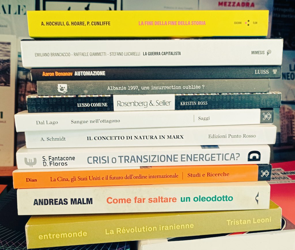 📚 Ultimi arrivi nella nostra biblioteca!! 

👉Qui la lista completa del nostro archivio, in aggiornamento continuo: porfidotorino.it/libri-in-prest…

🗓️Quando passare a prenderli?  Martedì, Mercoledì e Sabato,dalle 16.00 #Torino ✊