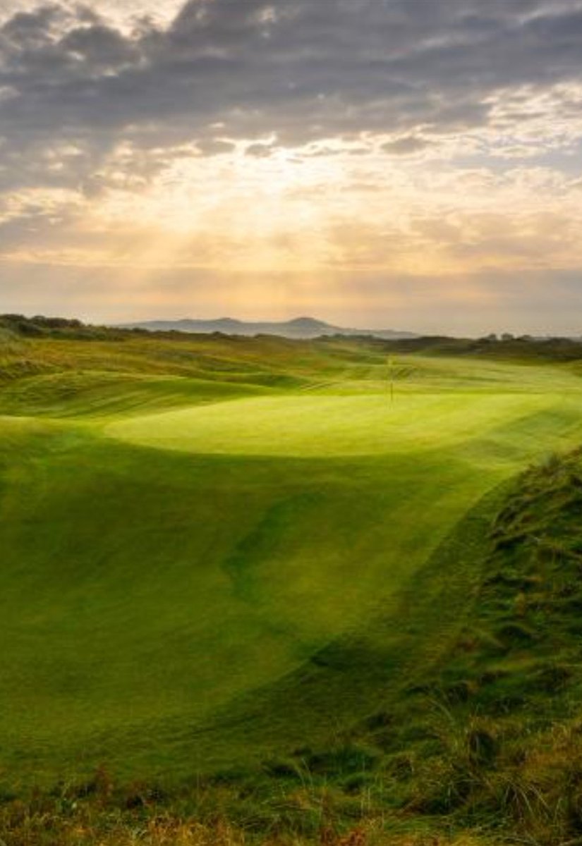 jgcassidy's tweet photo. @LINKSMagazine 4th on the Yellow nine at @PGC1894 276 yards of the back Tees, protected by two bunkers and an elevated green, is one of the best risk reward holes on the entire course, and I believe is one of @padraig_h favourites. https://t.co/A1enpc3NXd