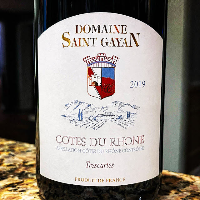 Today on the #NittanyEpicurean the 2019 #CôtesduRhône Cuvée Trescartes from @SaintGayan #wine #vin #France #Frenchwine #vinfrançais
nittanyepicurean.blogspot.com/2023/02/2019-d…