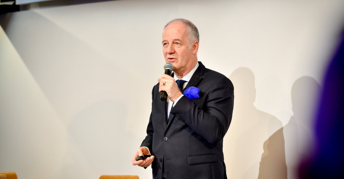 Retour sur notre SUMMIT clients &amp; partenaires au Campus Cyber : 
🎯 Roadmap 
🎤 Témoignages clients &amp; partenaires : sous-traitance de parc applicatif, OpenAPI3 (IDEMIA), workflows flexibles (GIP-MDS), cloud souverain (Sopra Steria)
💡Awards et Groupes de Travail 
Un grand merci !