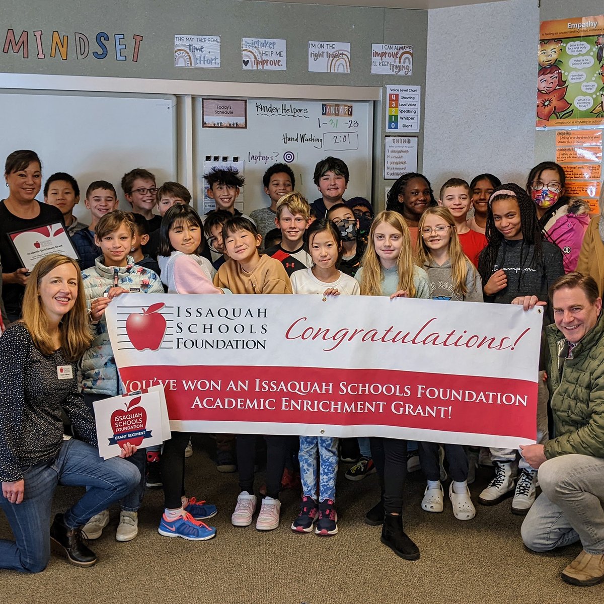 We are excited to award 27 Academic Enrichment Grants totaling $68,000 this year! View all of our winners here: ow.ly/ozBT50MHa5i
#issaquahschoolsfoundation #teachergrants