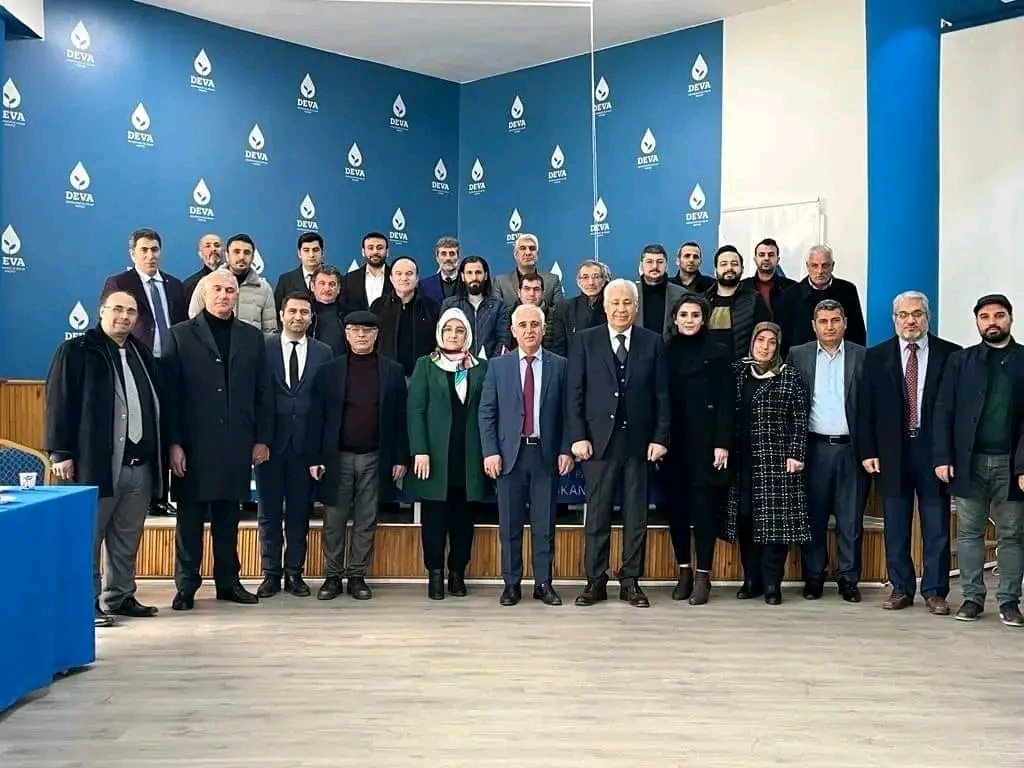 battalgazideva's tweet photo. Genel Merkez 
Teşkilat İşleri Başkan Yardımcımız Sn. @ikramDincer  katılımı ile Malatya sokaklarında halkımızla buluştuk. https://t.co/MGsxr7h6Ci
