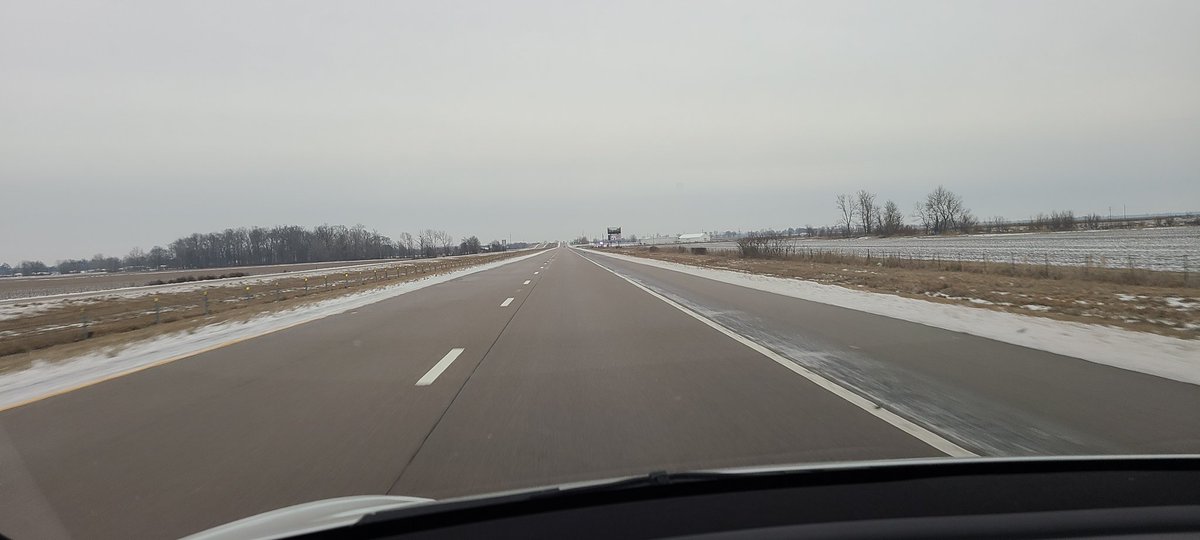 zbeaner52's tweet photo. @ryanvaughan 163 and 69 from Jboro to Trumann are 99% ice covered.  555 from Trumann towards 55, 99% clear. https://t.co/PCK4pZEJA2