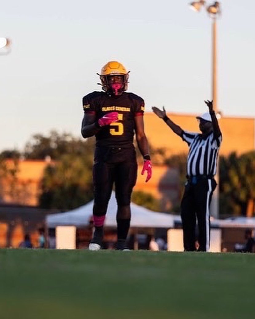 Running back looking for a home 🤝, the things I’ll do to keep playing this sport💔