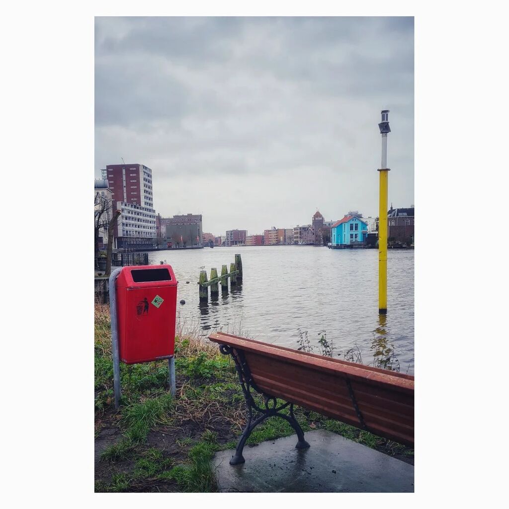 heijnisschipper's tweet photo. Who's Afraid of Red, Yellow and Blue?
.
#barnettnewman #whoisafraidofredyellowandblue #❤💛💙 #blauwehuis #monet #zaan #zaandam #zaanstad #zaanstreek #oostzijdezaandam #westzijdezaandam #redbin #river #verkadefabriek #verkadezaandam https://t.co/Napd53SniB https://t.co/ogCqQSbQJ8