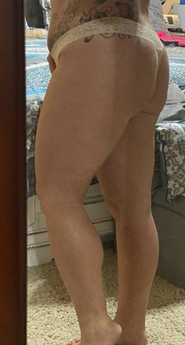 Thick thighs and definitely pretty eyes.  I&rsquo;ll keep you warm.  Let me wrap these around you.  https://t<a href="/tag/share"class="tags"><span>#share</span></a><a href="/tag/rt"class="tags"><span>#rt</span></a>