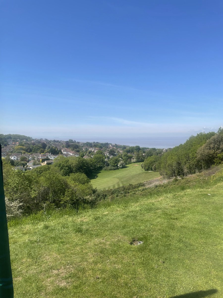 Couple of jobs going at Clevedon Golf Club, in the greens department. 
Added free bonus is great views, alongside a car-parking space 😉

uk.indeed.com/viewjob?jk=dd8…

uk.indeed.com/viewjob?jk=055…