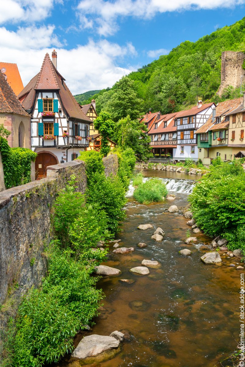 Et un grand BRAVO à Kaysersberg, Eguisheim et Riquewihr qui constituent le TOP 3 des villes les plus accueillantes de France !! 🏆😍😊 bit.ly/classement-als… #Alsace #VisitAlsace