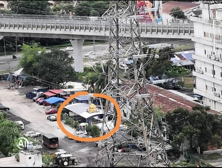 azfar_yusof's tweet image. Kepada @DBKL2u 
@KLCCC_DBKL, 

Isu agak sensetif.

Tak jauh dari rumah saya ni, ada kuil hindu. Ada beberapa perkara saya nak adukan!

1. Kuil ini, suka main muzik di malam hari sampai lebih pukul 12 malam. Boleh dengar sampai Blok kami! 

🧵