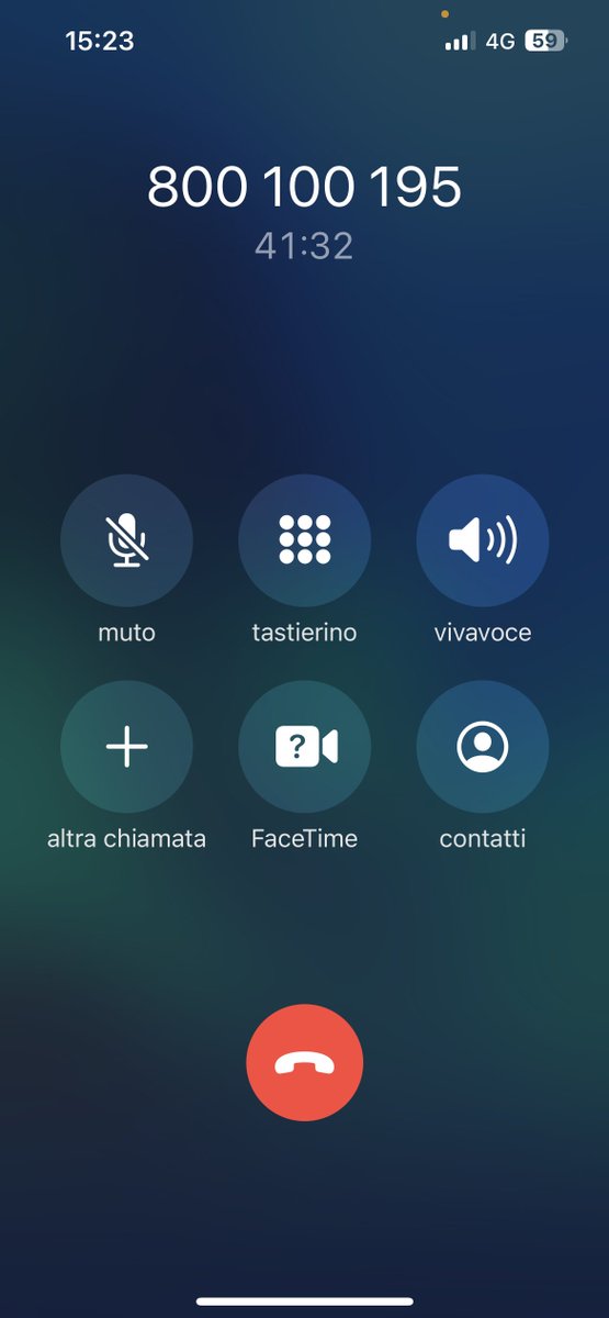 albitobi's tweet photo. Piú di 40 minuti, ho riagganciato. È a dir poco vergognoso… https://t.co/tEqz1elTP4