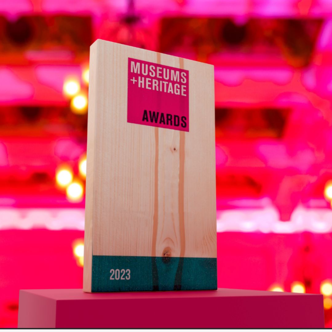 paradropVR tweet media