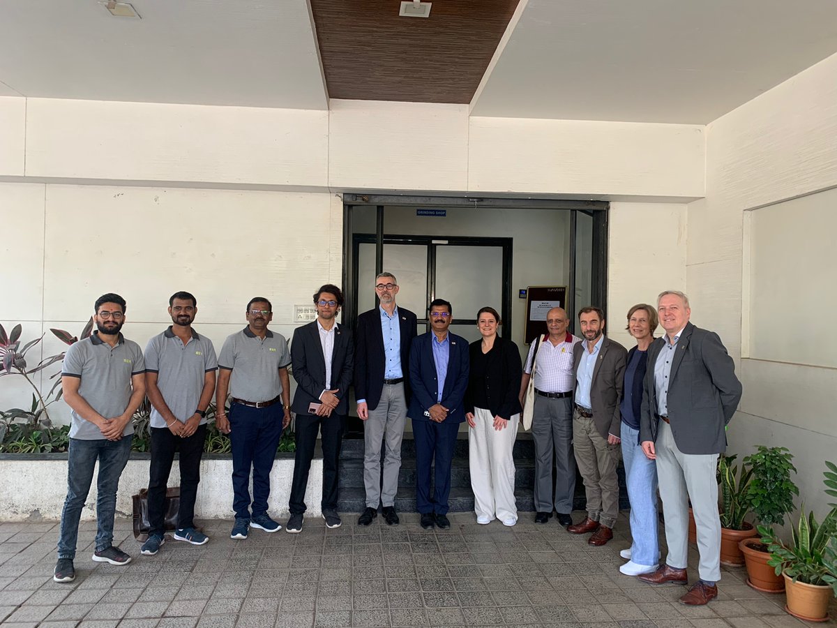 Abpro05's tweet photo. Our team in #Aurangabad welcomed the German Delegation from city of #Karsruhe and #BadenWuerttemberg. Many areas of business cooperation between India and Germany were discussed during the visit. @AURICCity @milokmatabd @commissionerabd https://t.co/QfqvTcBhMK