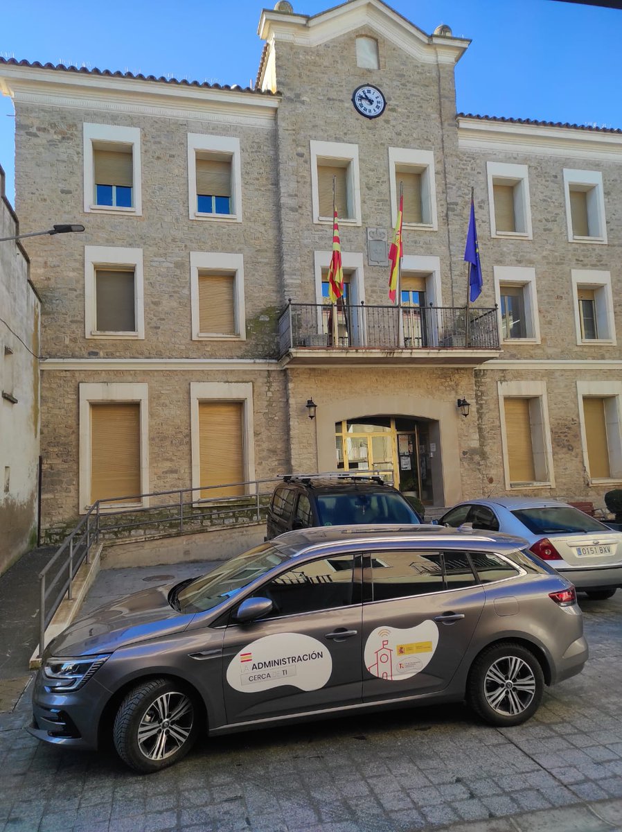 DelGobEnAragon's tweet photo. 🚘👩‍💻La  #AdministraciónCercaDeTi continúa su recorrido por la provincia de Huesca

Ayer recaló en Tardienta para ayudar a sus vecinos a realizar trámites con la Administración General del Estado 

🗓️📍 Próxima cita: Alcolea de Cinca, lunes 6 de febrero, desde las 11h https://t.co/QG1tUxg8V0