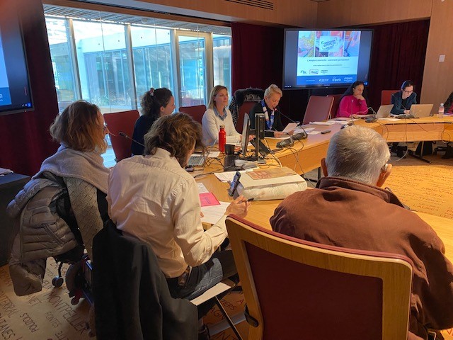 Merci à Mme Patricia WEBER, vice-pdte déléguée à la solidarité aux personnes et à l'autonomie au Département de l’Hérault pour son discours d’introduction aux côtés de Murièle Bornuat déléguée départementale Hérault pour la <a href="/FepemOccitanie/">FEPEM Occitanie</a>