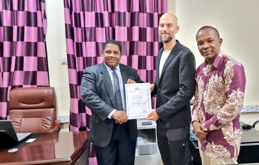 ahmedkherlid's tweet photo. We have confidence that @danmissiondk will do a good job of implementing the Government's priorities in supporting the Zanzibar community.
Tuna imani kwamba mutafanya kazi nzuri kutekeleza vipaumbele vya Serikali na kuisadia jamii ya Zanzibar.@TaisZiethen @JenaiCox https://t.co/EAeu0AVApC