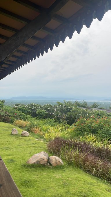 Do you see the volcano and that mosque music https://t.co/ALvKR5tUCX<a href="/tag/summer"class="tags"><span>#summer</span></a>